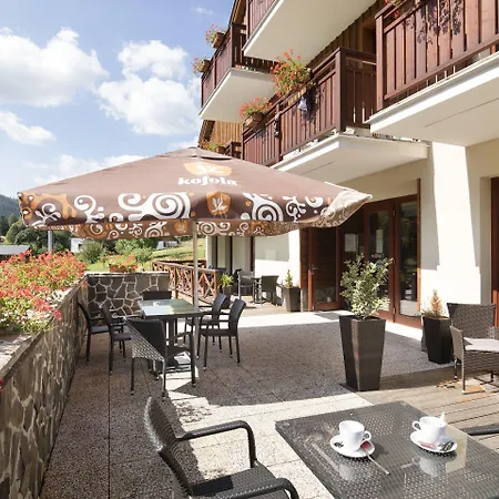 Peras Wellness Hotel Отель Лудвиков