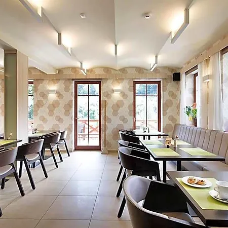 Peras Wellness 4* Ludvíkov