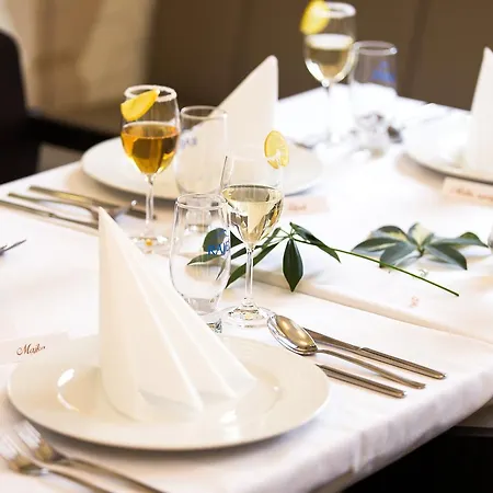 Отель Peras Wellness Hotel Лудвиков
