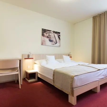 Peras Wellness Hotel Отель 4*