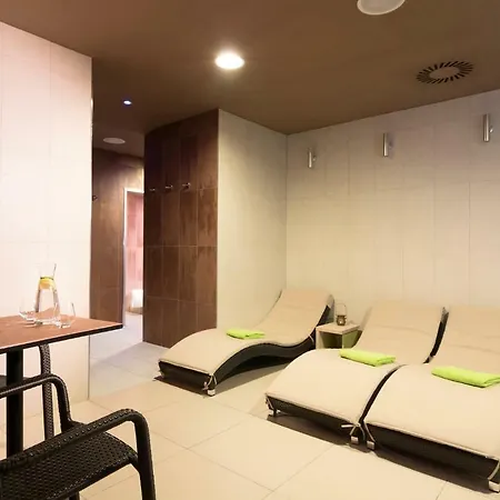 Отель Peras Wellness Hotel 4*