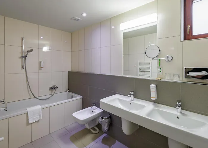 Peras Wellness 4* Ludvíkov