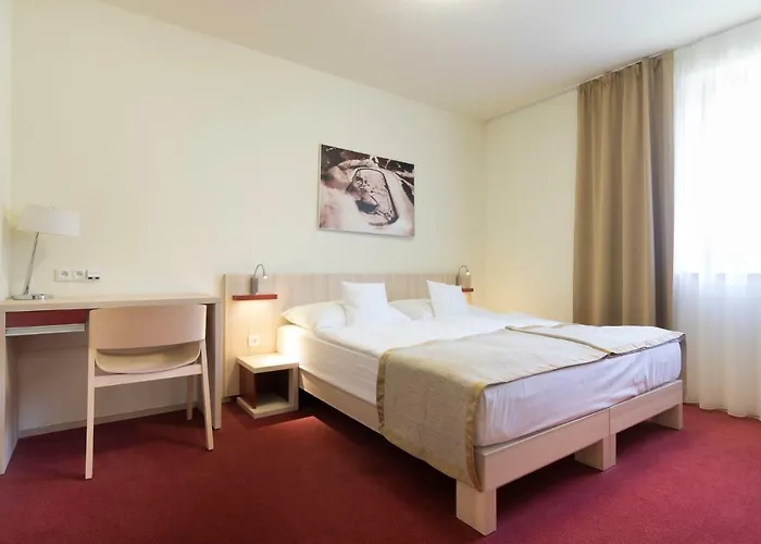 Peras Wellness فندق 4*