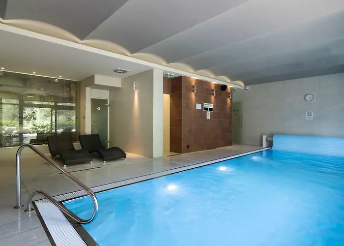 Peras Wellness فندق 4*